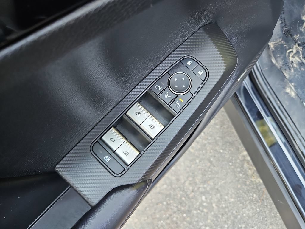 Used 2025 Mitsubishi Outlander SE AWD/4WD image 26