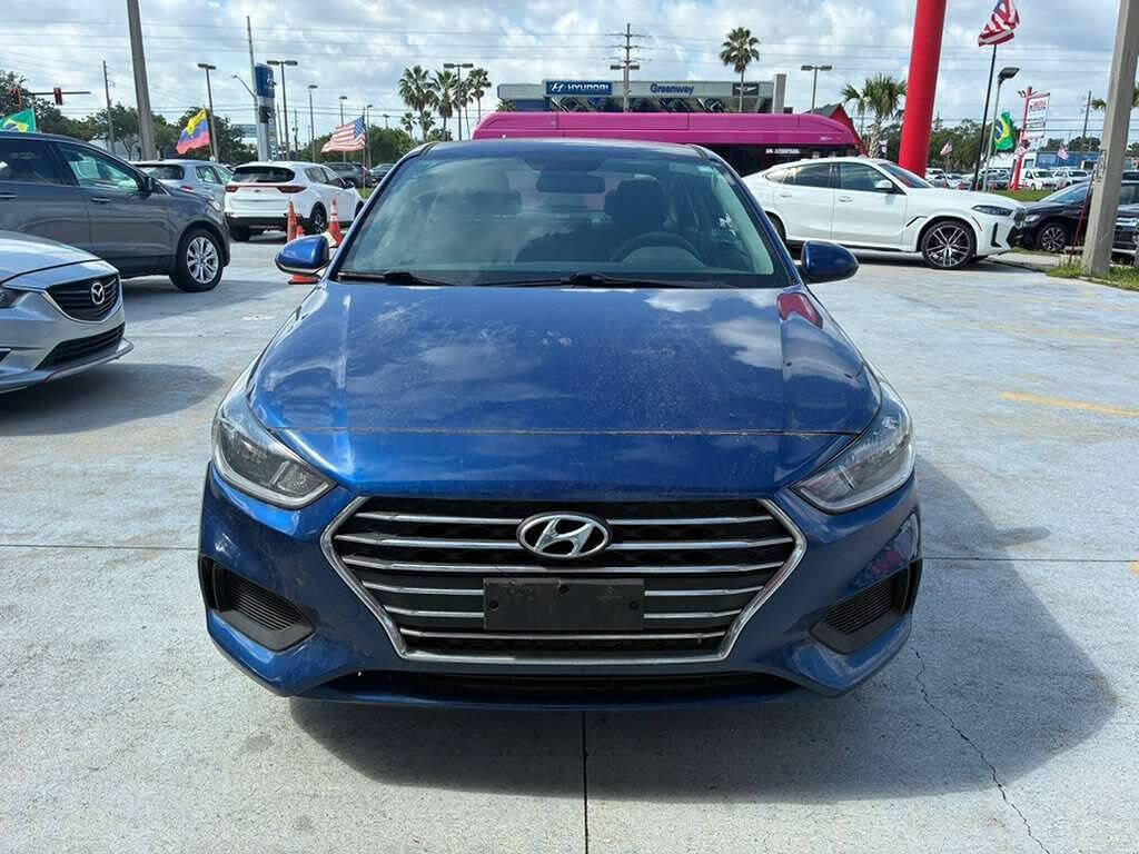 Used 2021 Hyundai Accent SE FWD image 1