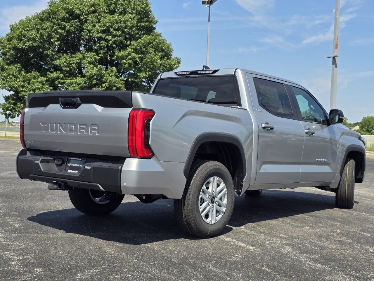 New 2026 Toyota Tundra SR5 AWD/4WD image 16