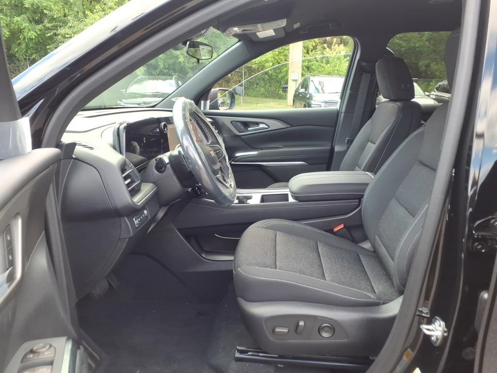 New 2026 Chevrolet Traverse LT AWD/4WD image 11