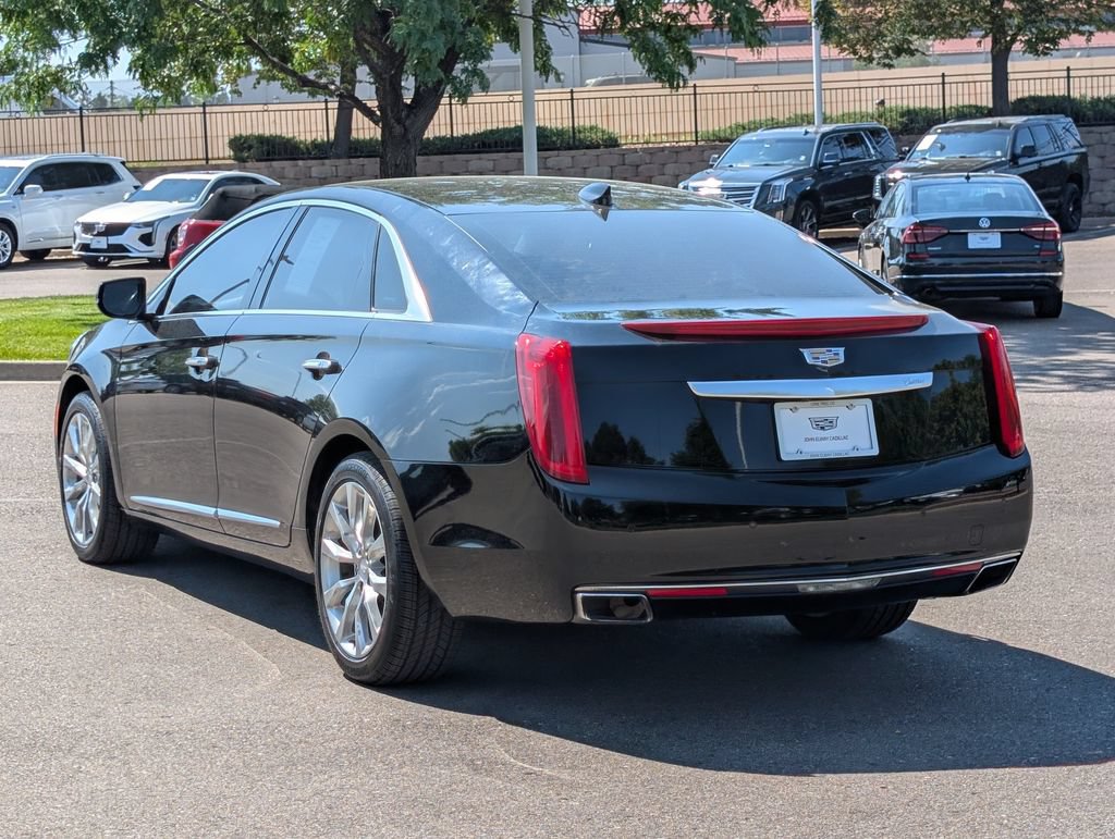 Used 2017 Cadillac XTS Luxury FWD image 3