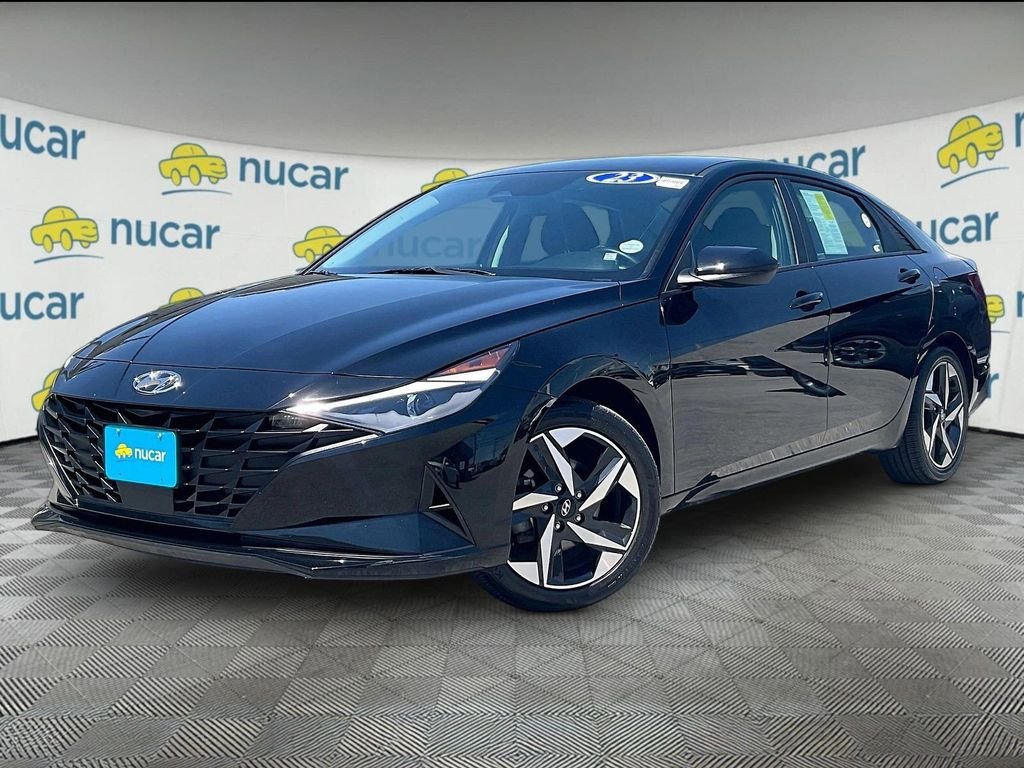 Used 2023 Hyundai Elantra SEL w/ Convenience Package FWD image 3