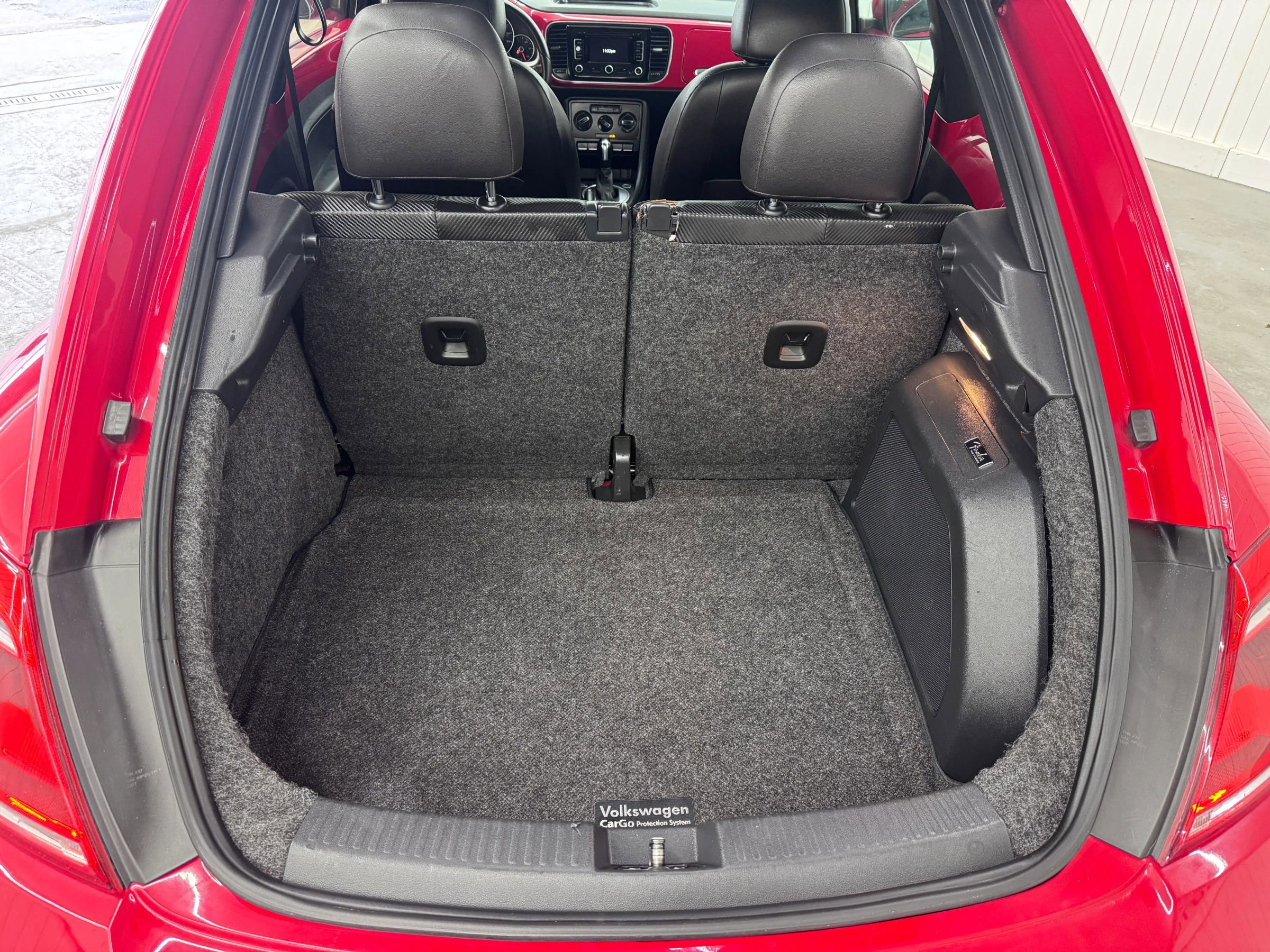 Used 2012 Volkswagen Beetle 2.5 image 12