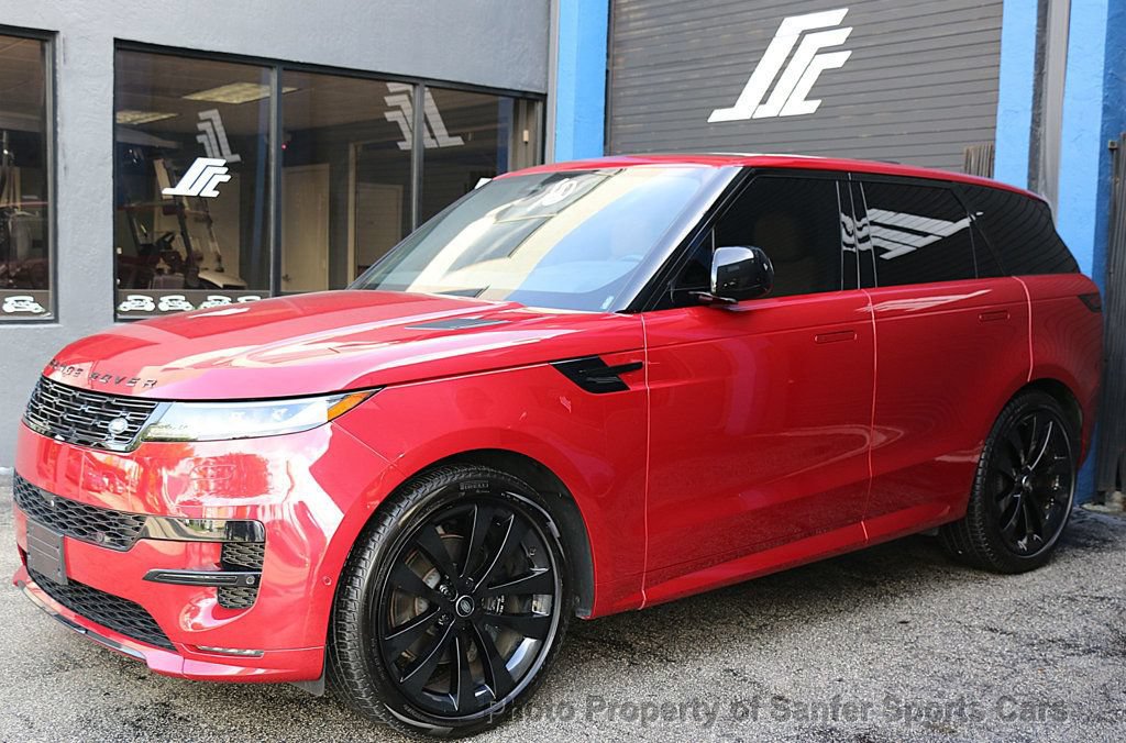 Used 2024 Land Rover Range Rover Sport Dynamic SE AWD/4WD image 4