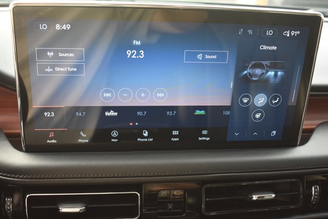 Used 2022 Lincoln Nautilus Reserve FWD image 24