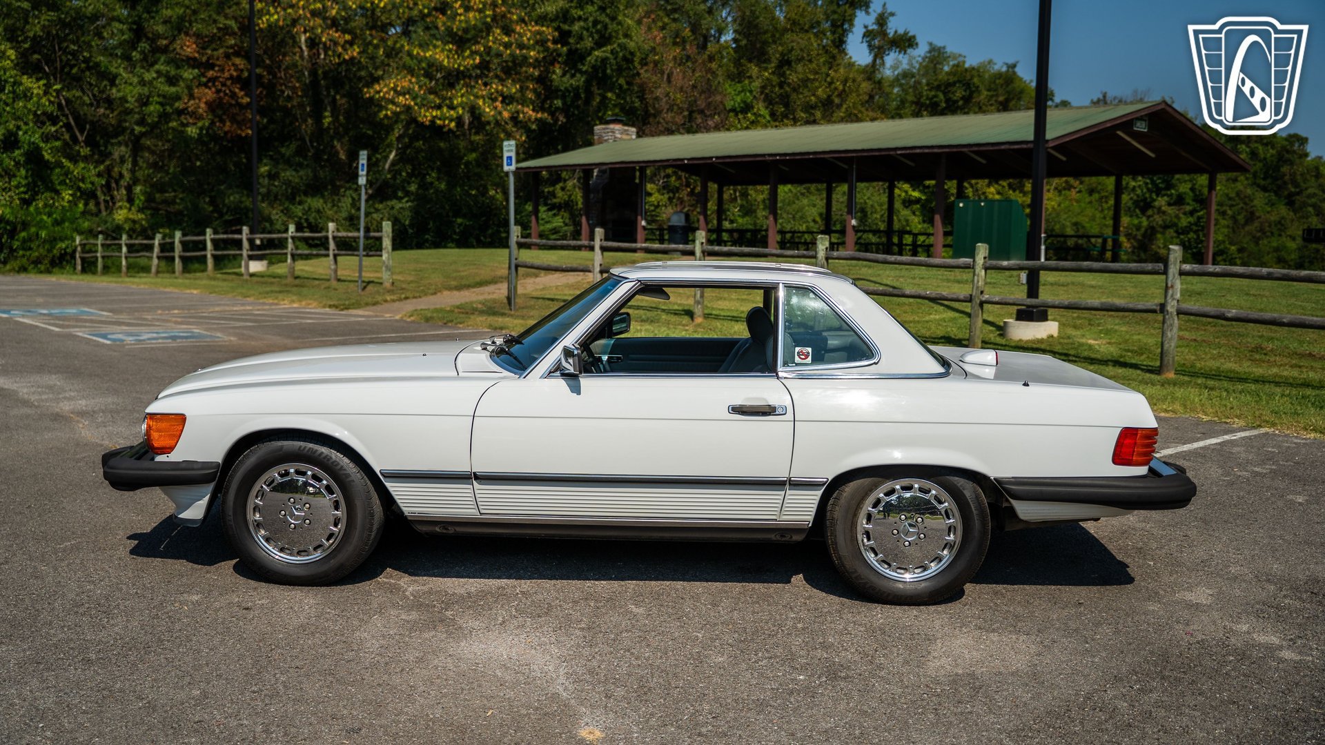 Used 1987 Mercedes-Benz 560 SL image 27