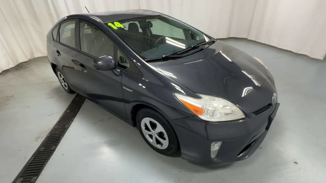 Used 2014 Toyota Prius Two FWD image 2