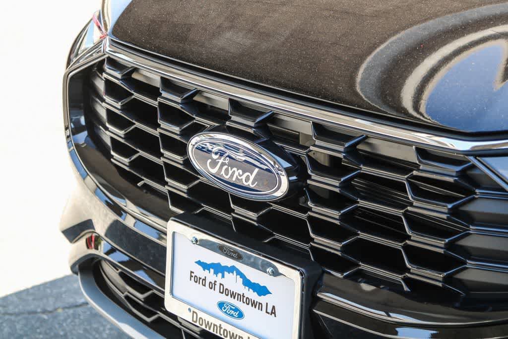 New 2024 Ford Escape ST-Line w/ Equipment Group 301A FWD image 10