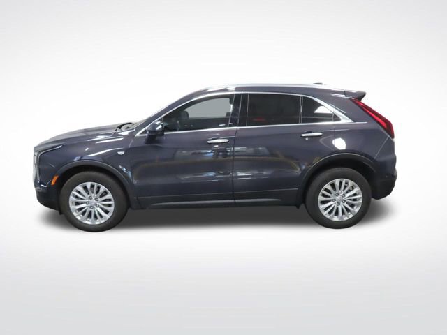 Used 2024 Cadillac XT4 Luxury w/ Cold Weather Package image 2
