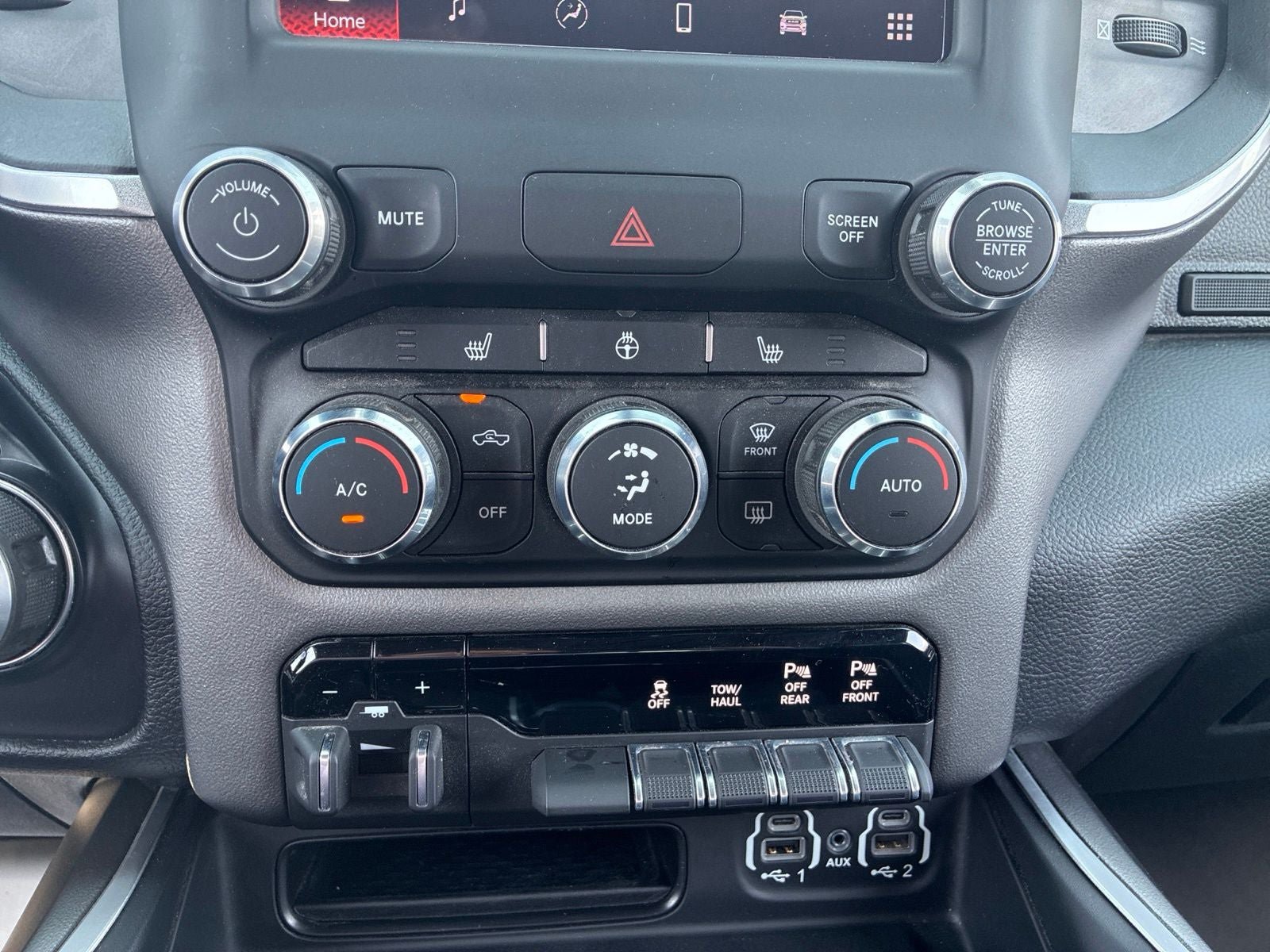 Used 2022 RAM 1500 Big Horn AWD/4WD image 22