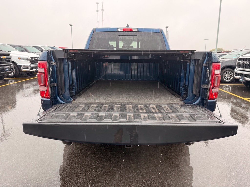 Used 2023 RAM 1500 Laramie AWD/4WD image 7