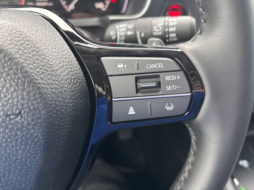 New 2025 Honda Pilot Touring image 29