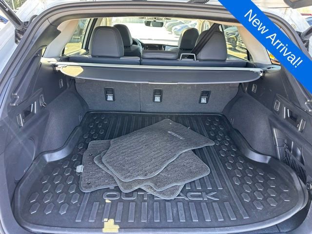 Certified 2025 Subaru Outback Onyx Edition image 9