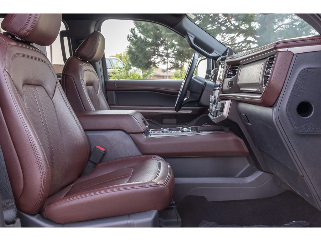 Used 2024 Ford Expedition Max Limited image 11
