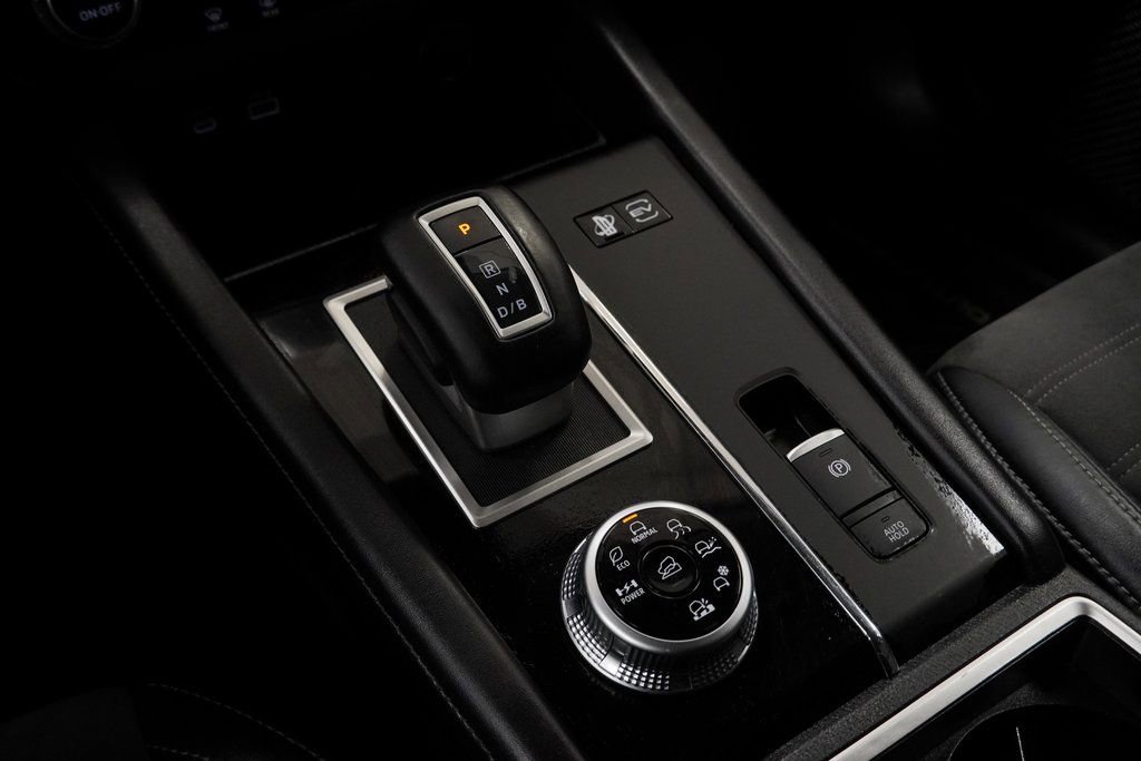 Used 2023 Mitsubishi Outlander SE image 36