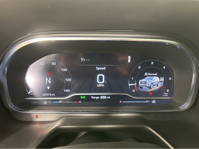 Used 2024 GMC Yukon AT4 image 5