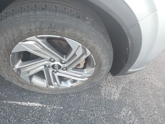 Used 2022 Hyundai Santa Fe SEL image 2