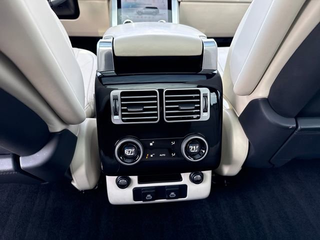 Used 2022 Land Rover Range Rover Westminster Edition image 12