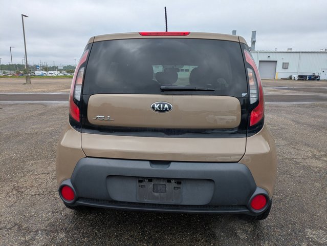 Used 2015 Kia Soul + FWD image 6