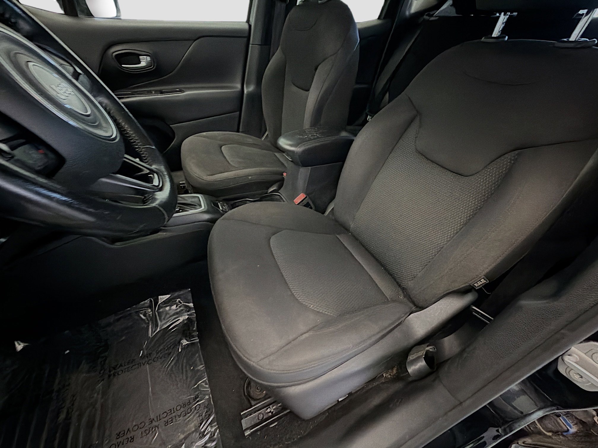 Used 2018 Jeep Renegade Altitude w/ UConnect 8.4 Nav Group image 11