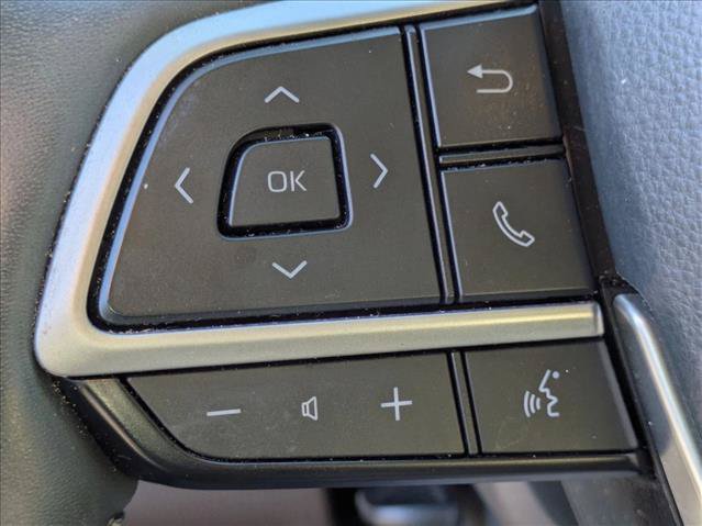Used 2022 Toyota Highlander Limited FWD image 13