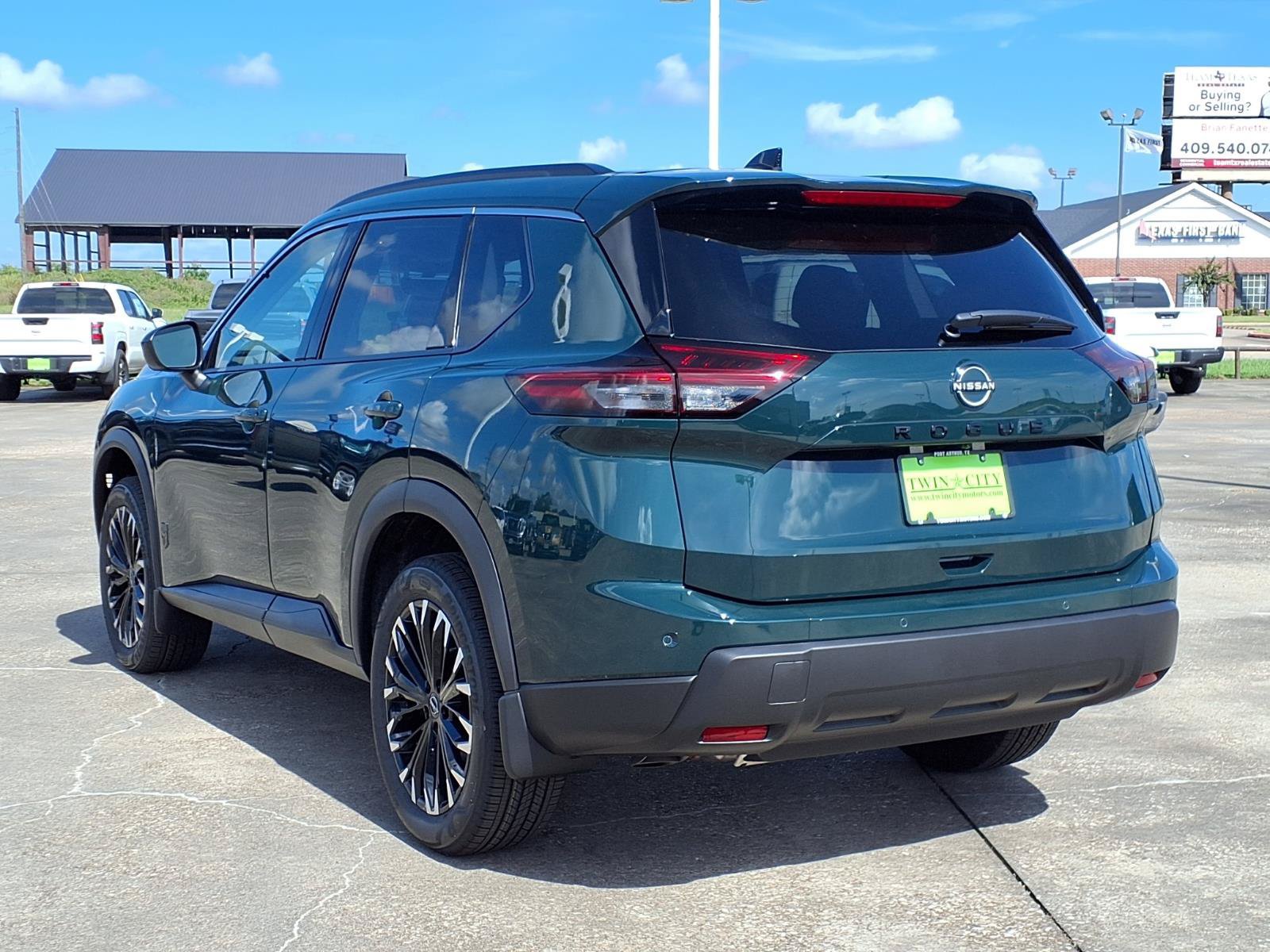 New 2026 Nissan Rogue Dark Armor FWD image 2