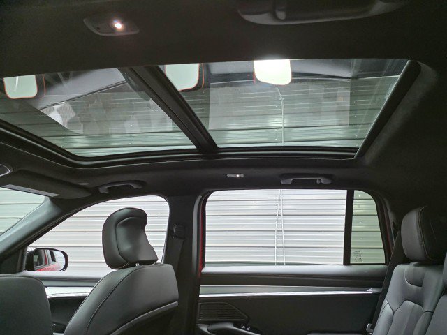 Used 2025 Jeep Wagoneer S Launch Edition AWD/4WD image 19