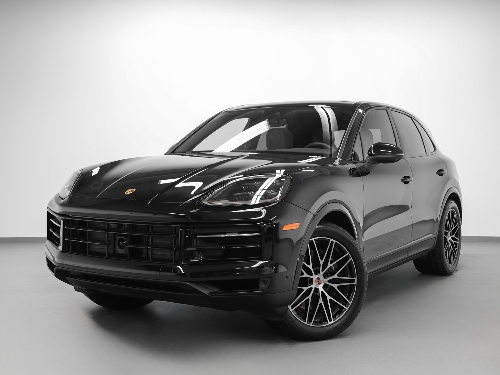 Certified 2025 Porsche Cayenne image 6