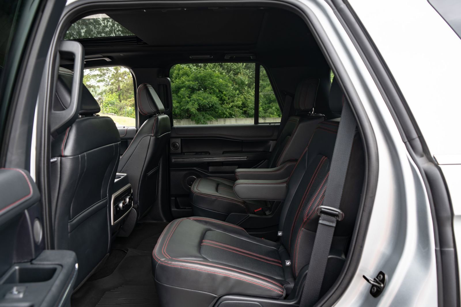 Used 2023 Ford Expedition Limited AWD/4WD image 19