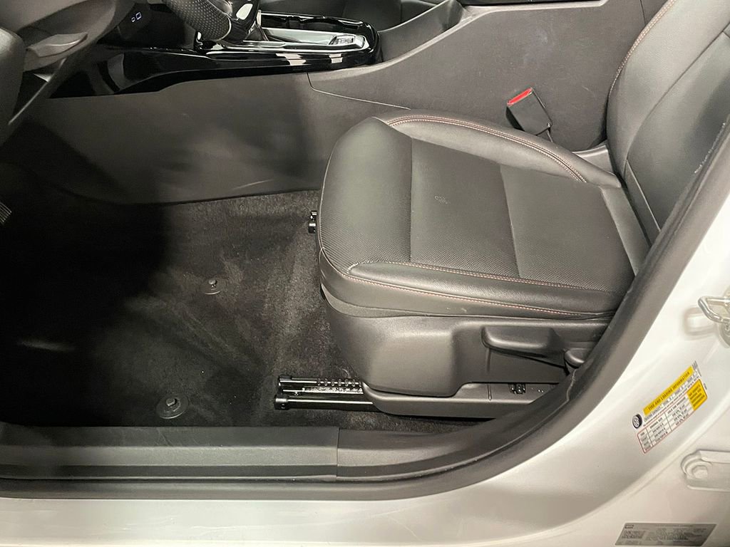 Used 2024 Chevrolet Trax RS w/ Driver Confidence Package image 21