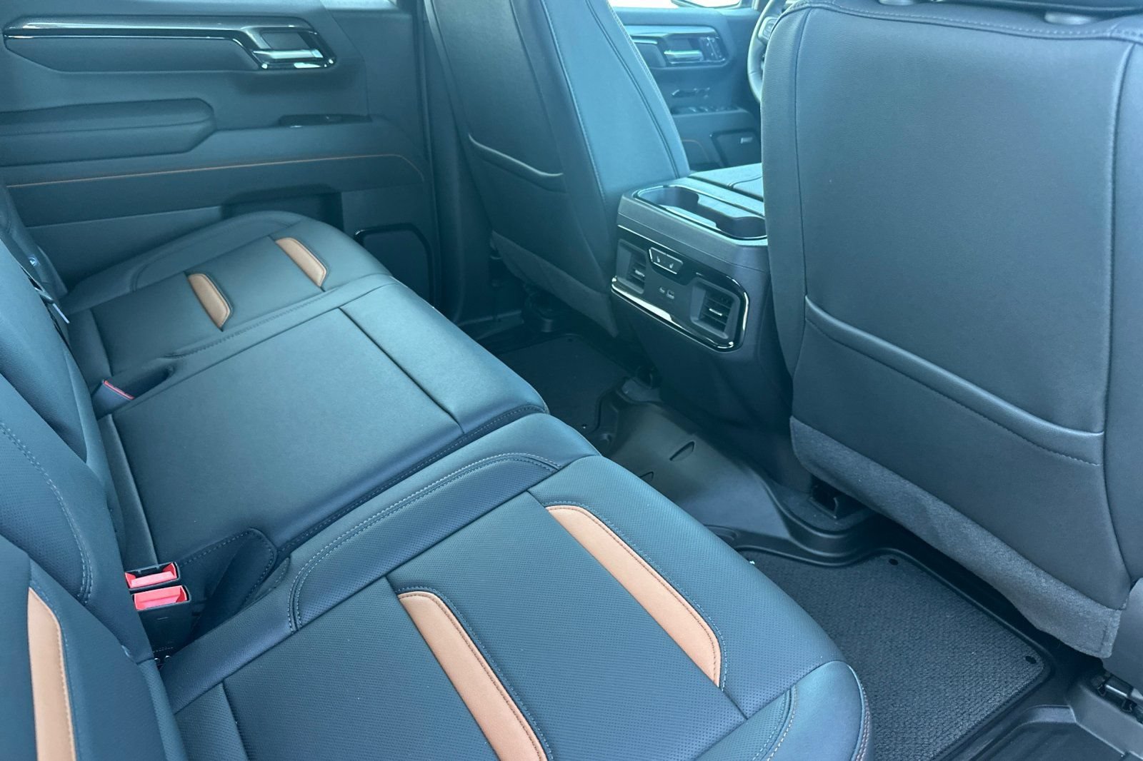 Used 2026 GMC Sierra 1500 AT4 w/ AT4 Premium Package AWD/4WD image 18