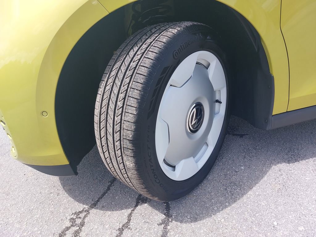 New 2025 Volkswagen ID. Buzz 1st Edition image 35