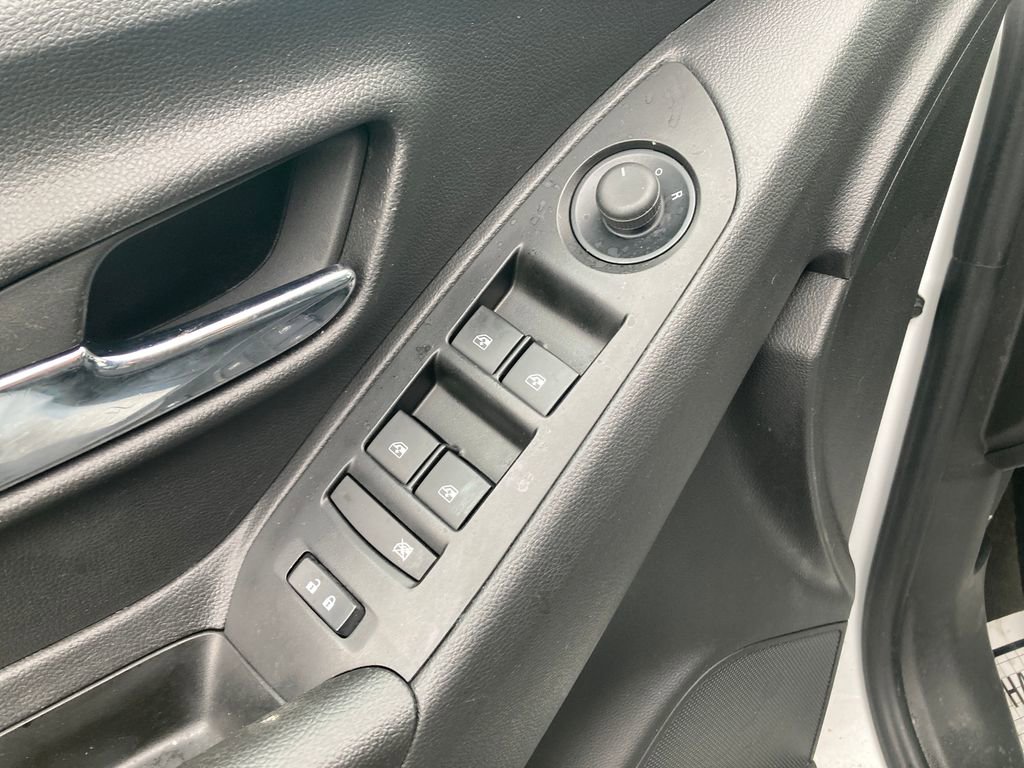 Used 2022 Chevrolet Trax LT w/ Driver Confidence Package image 14