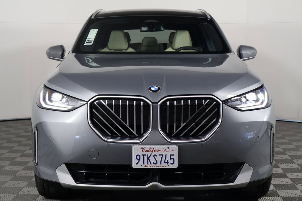 Used 2025 BMW X3 xDrive30i w/ Convenience Package image 2