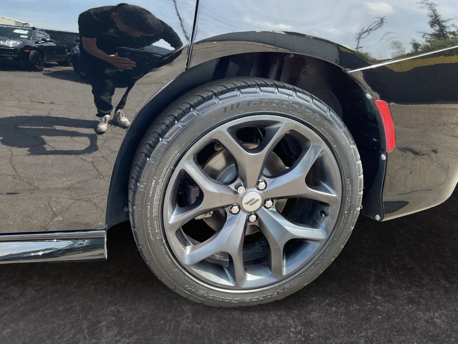 Used 2019 Dodge Charger GT w/ Cold Weather Package RWD image 9