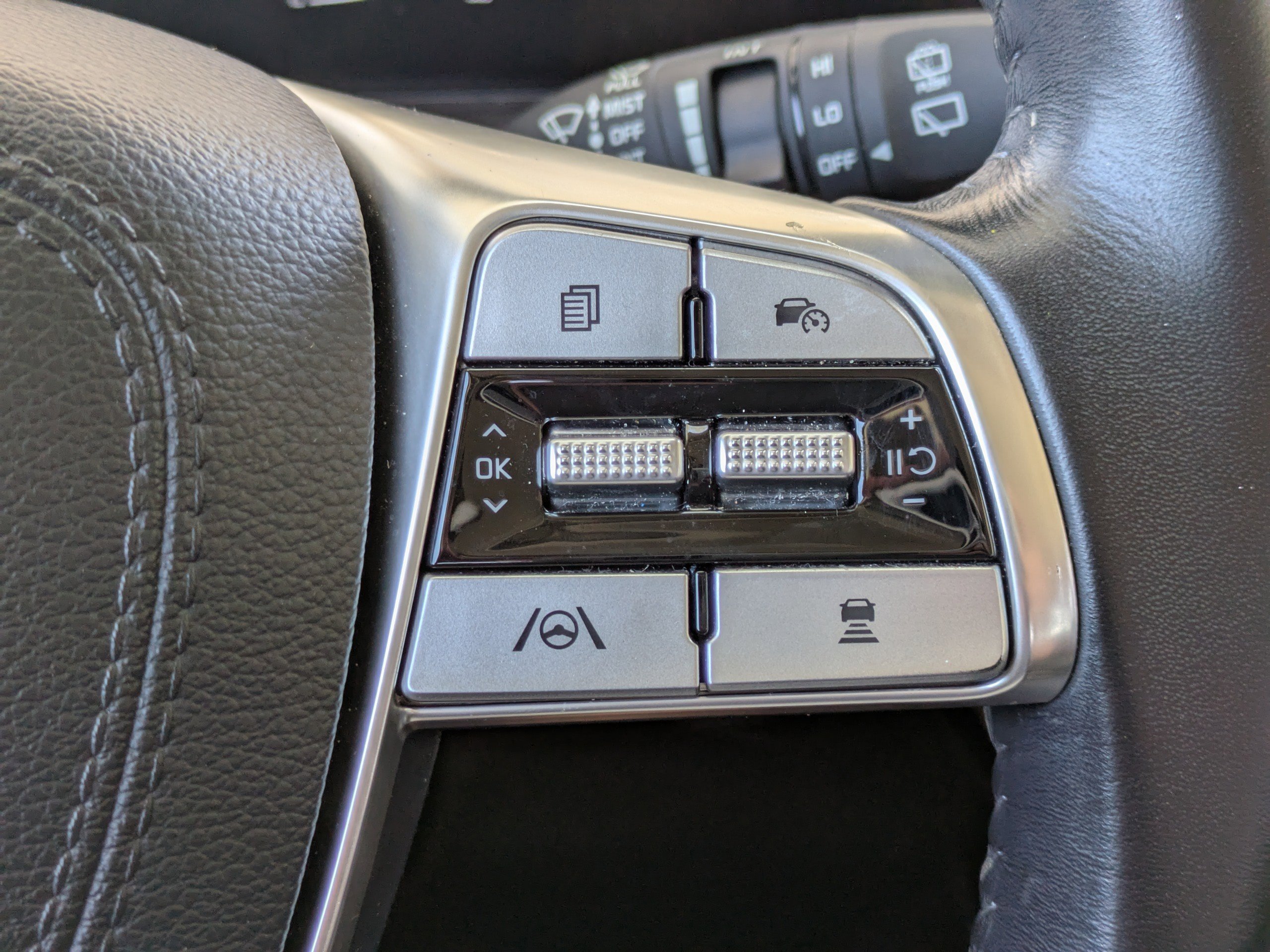 Used 2023 Kia Telluride S image 23