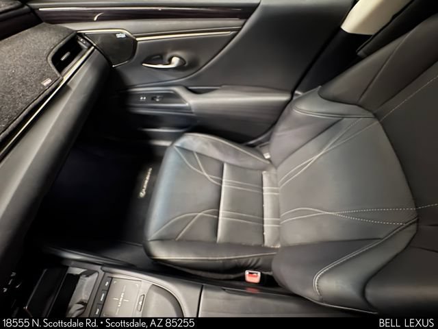Used 2021 Lexus ES 300h w/ Accessory Package FWD image 19