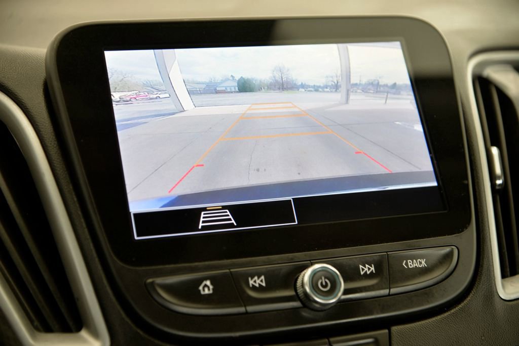 Used 2023 Chevrolet Malibu LT image 20