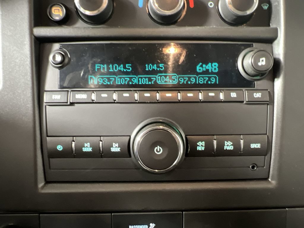 Used 2019 Chevrolet Express 2500 RWD image 13