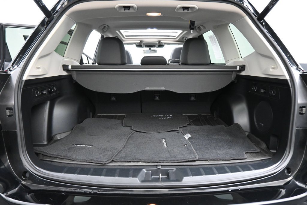 Used 2024 Subaru Forester Limited AWD/4WD image 19
