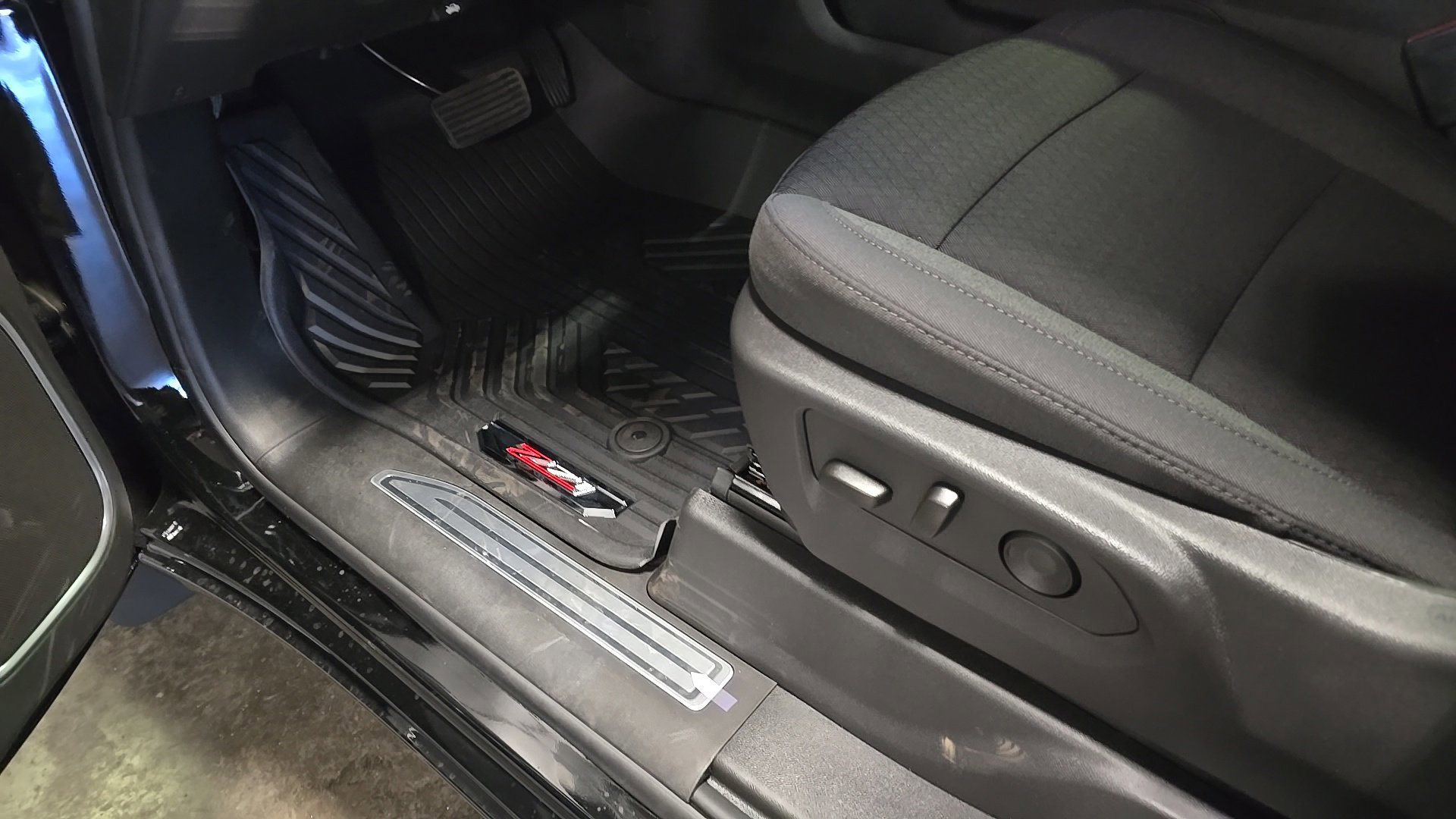 New 2026 Chevrolet Silverado 1500 RST image 19