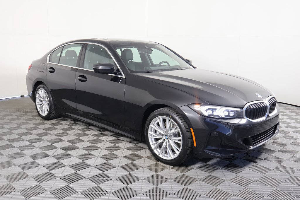 Used 2024 BMW 330i Sedan w/ Convenience Package RWD image 3