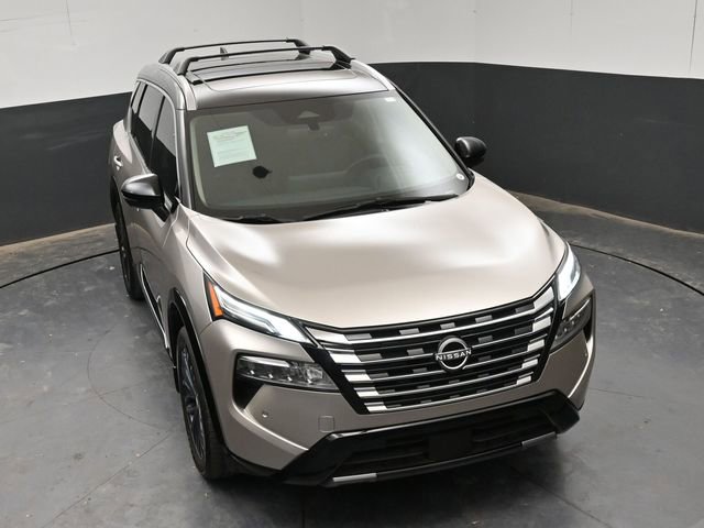 Certified 2025 Nissan Rogue Platinum image 22