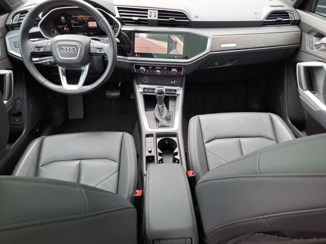 Used 2022 Audi Q3 2.0T Premium Plus image 12