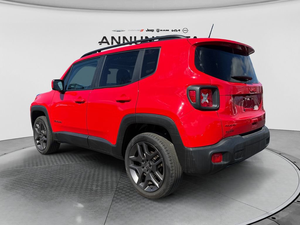 Used 2022 Jeep Renegade Latitude w/ Sun/Sound Group AWD/4WD image 3