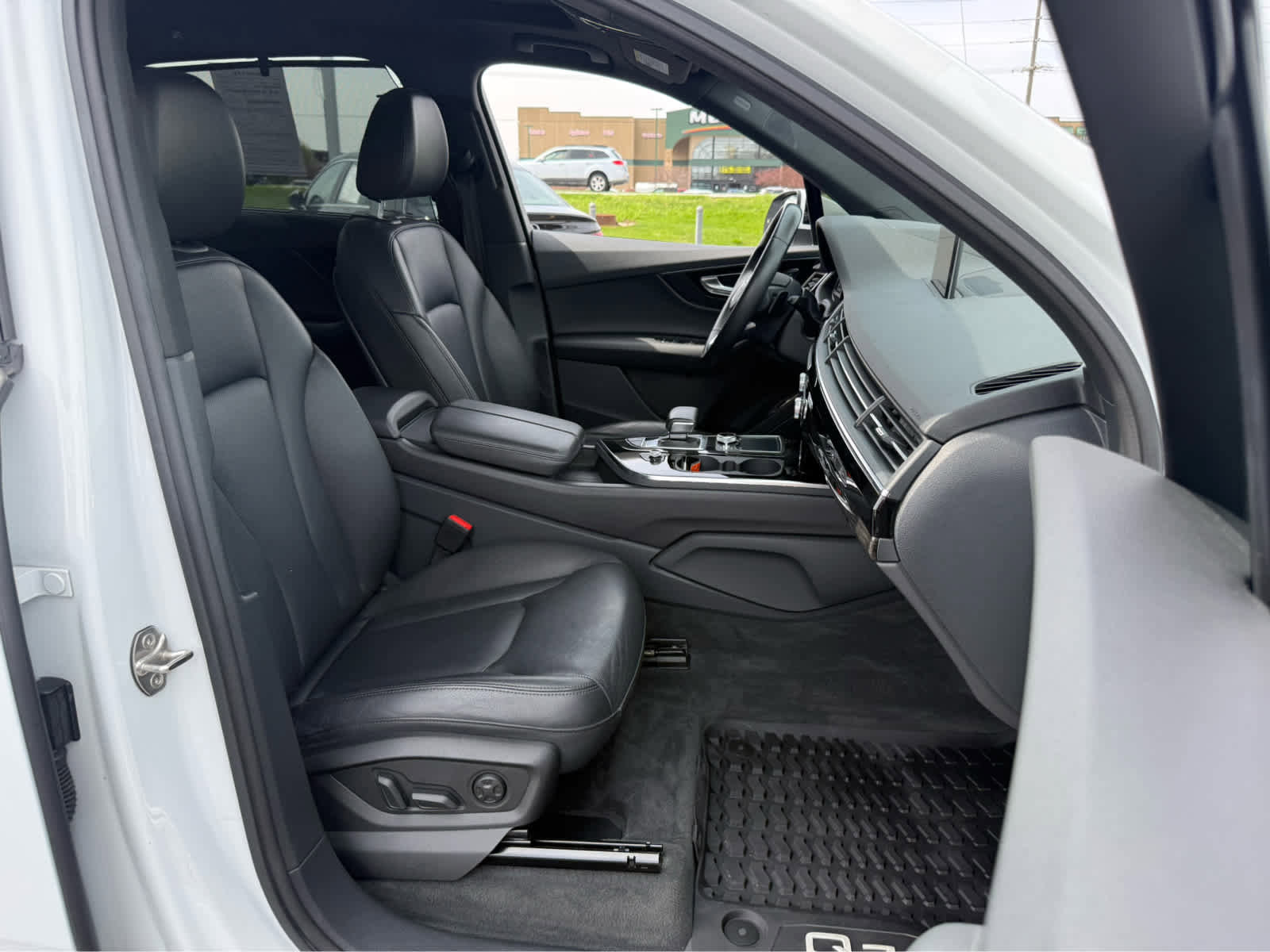 Used 2019 Audi Q7 3.0T Prestige w/ Prestige Package image 24