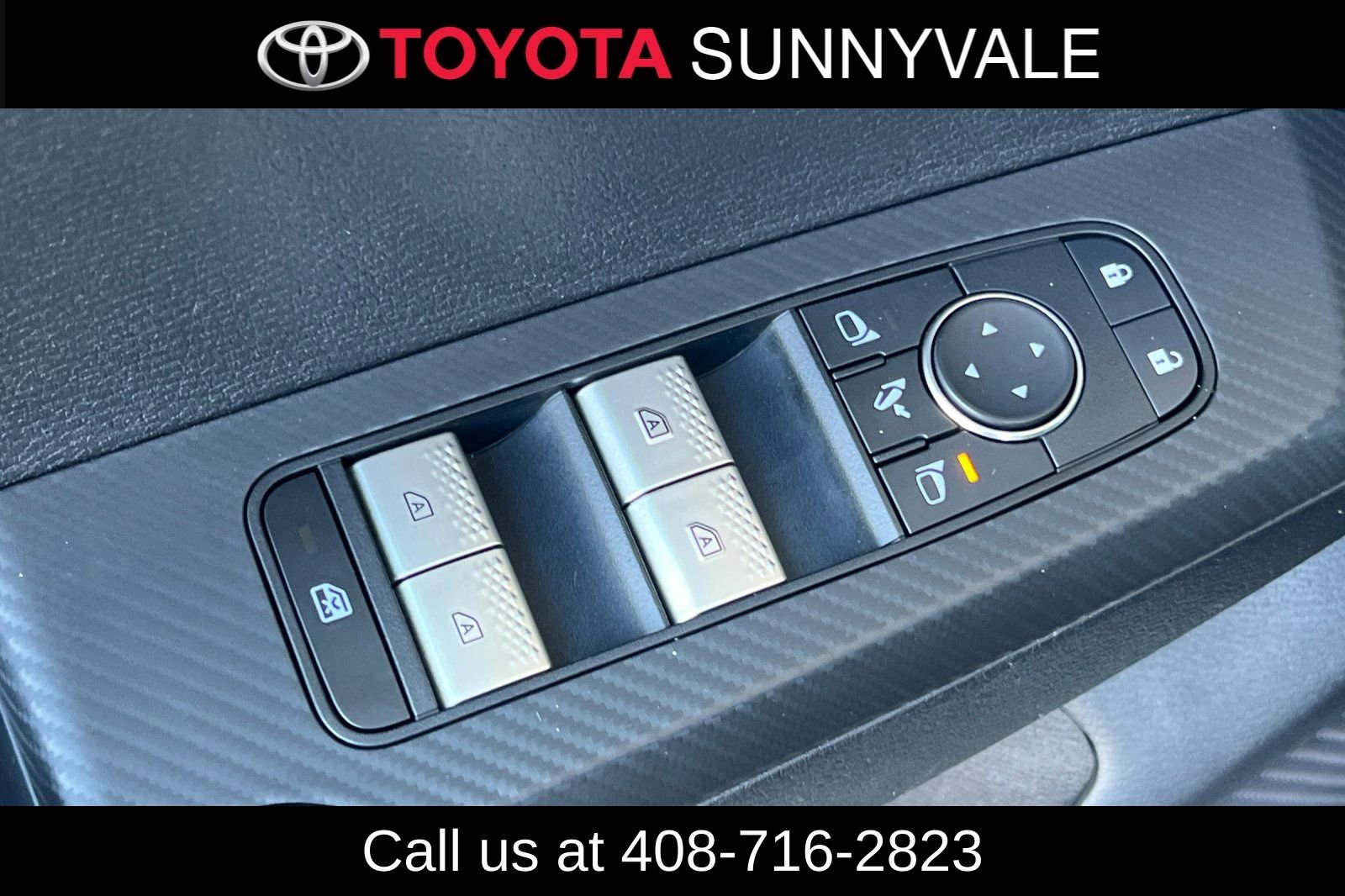 Used 2024 Mitsubishi Outlander SE image 17
