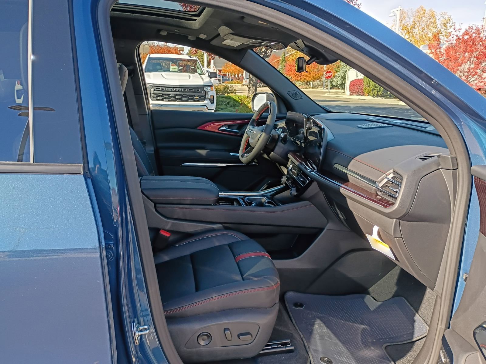 New 2026 Chevrolet Traverse RS image 20