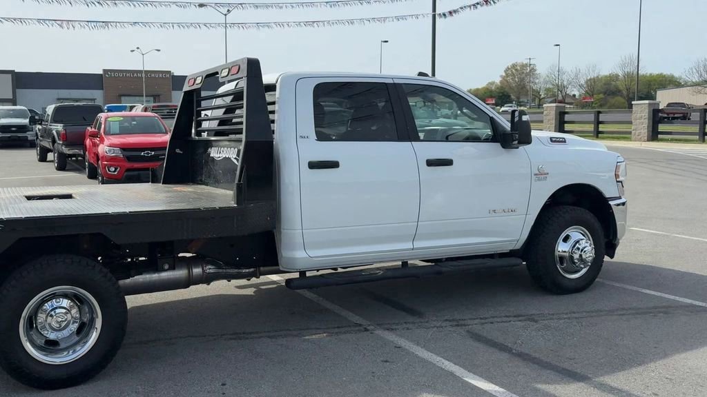 Used 2024 RAM 3500 SLT w/ Quick Order Package 2YG SLT AWD/4WD image 7