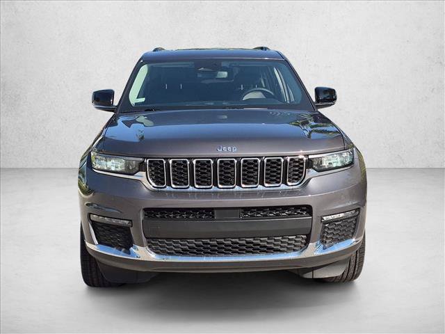 Used 2023 Jeep Grand Cherokee L Limited RWD image 2